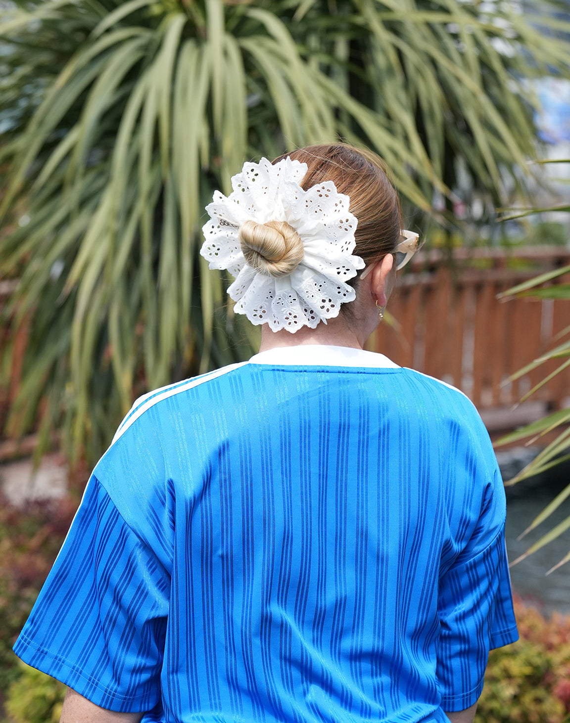 PRINCESS WHITE SWAN