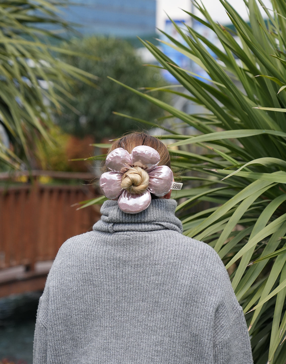 Flower Puff - Metalic Pink