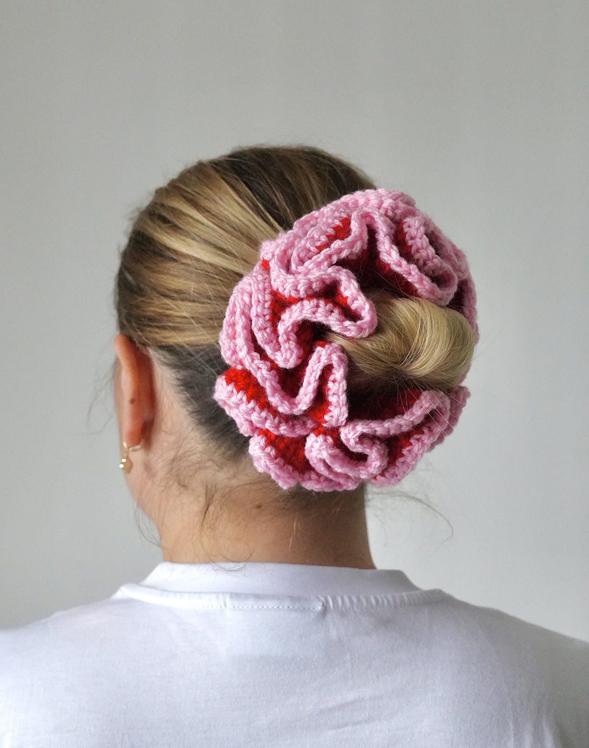 Handmade Crochet scrunhie - RED & PINK