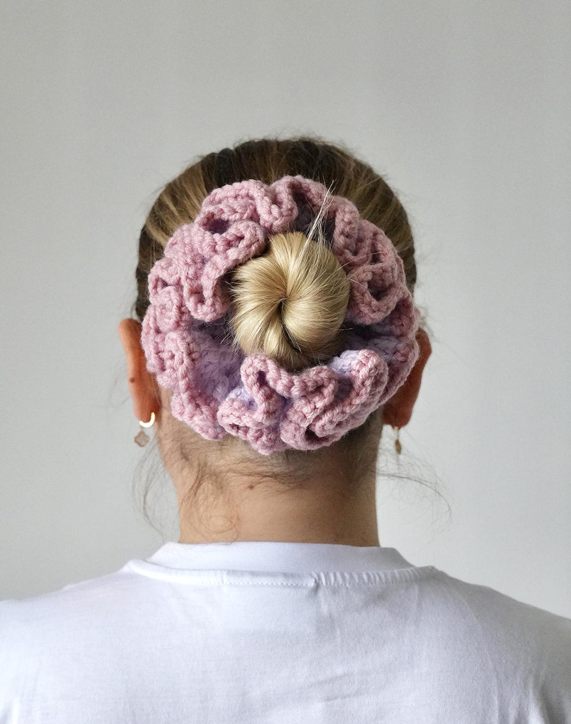 Handmade Crochet scrunhie - Purple & Salmon